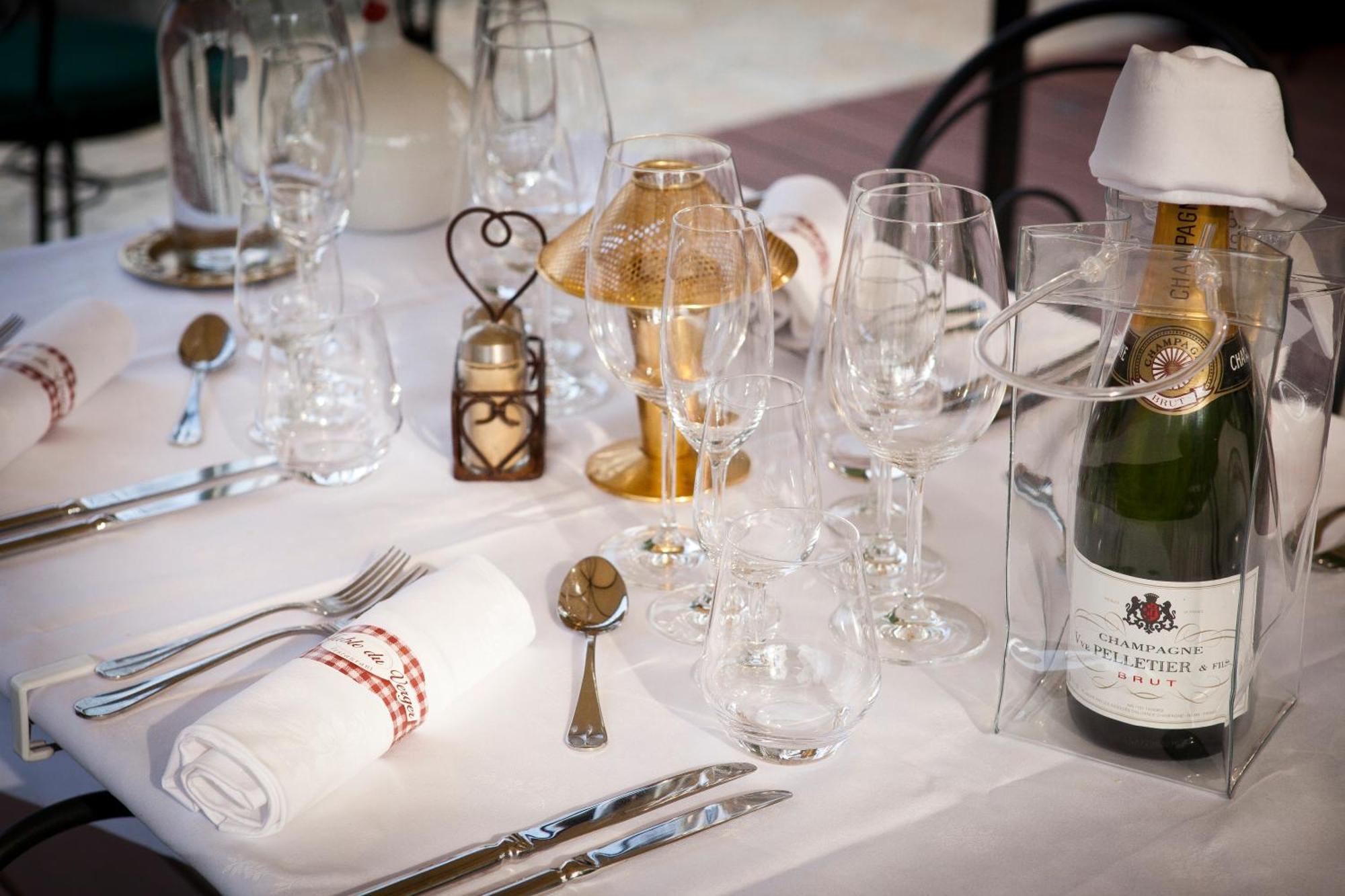 Hotel Restaurant Verger Des Chateaux, Route Des Vins Haut-Koenigsbourg Dieffenthal Ngoại thất bức ảnh