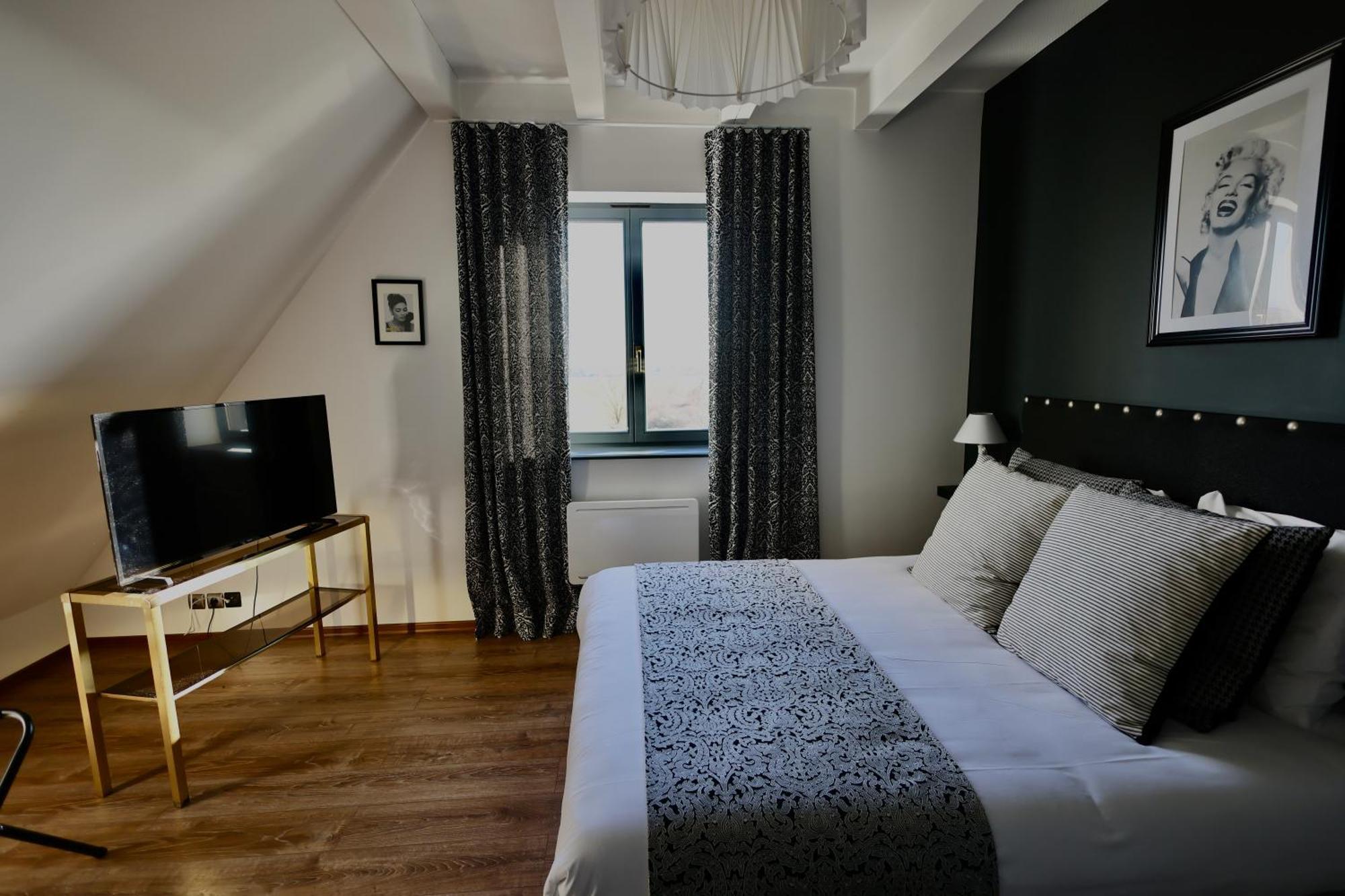 Hotel Restaurant Verger Des Chateaux, Route Des Vins Haut-Koenigsbourg Dieffenthal Ngoại thất bức ảnh
